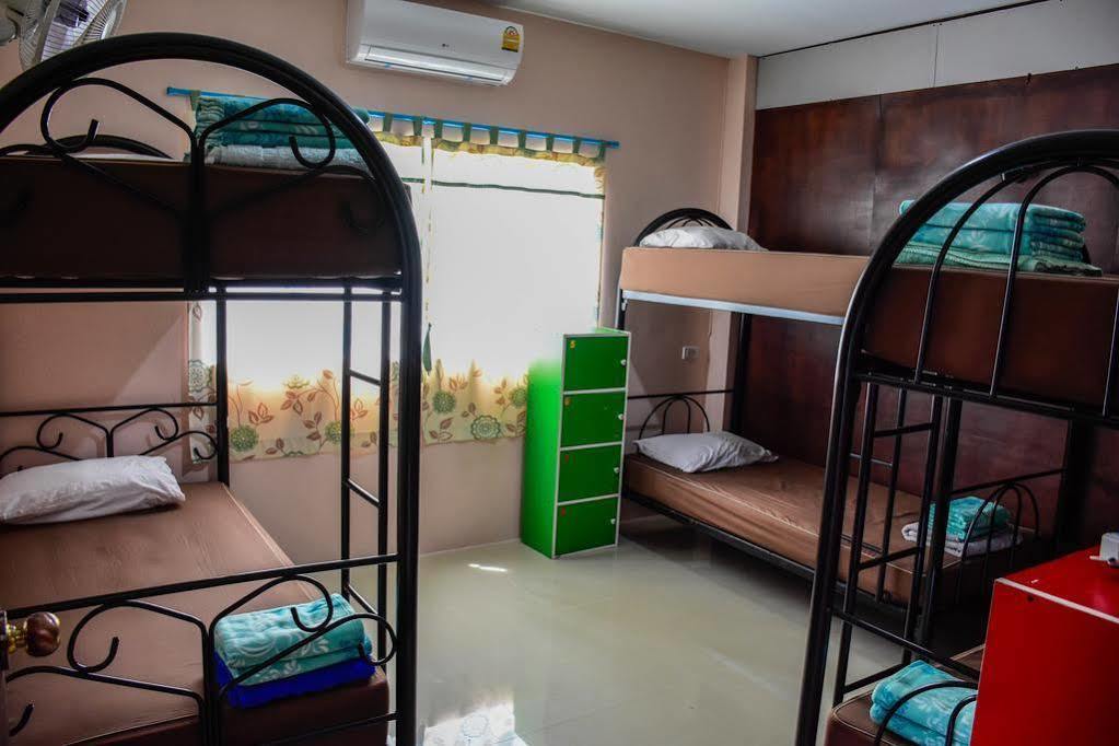 Love Station Hostel Baan Tai Exterior photo